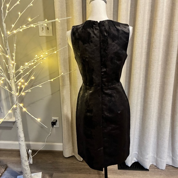 ✨ Ann Taylor LOFT Black & Charcoal Metallic Jacquard Sleeveless Sheath Dress 6✨ - Picture 8 of 12